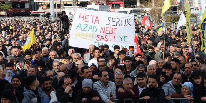 DEM Parti Esenyurt miting