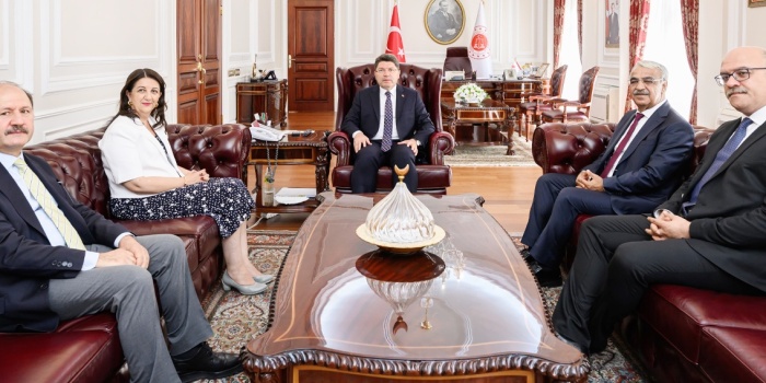 DEM Parti ve Adalet Bakalığı görüşme