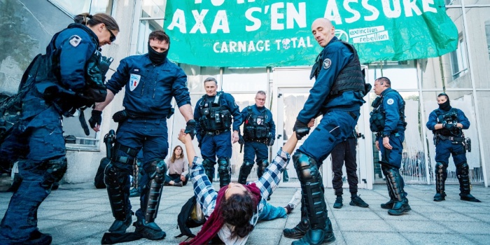 İklim aktivistleri gözaltı/ foto:AFP