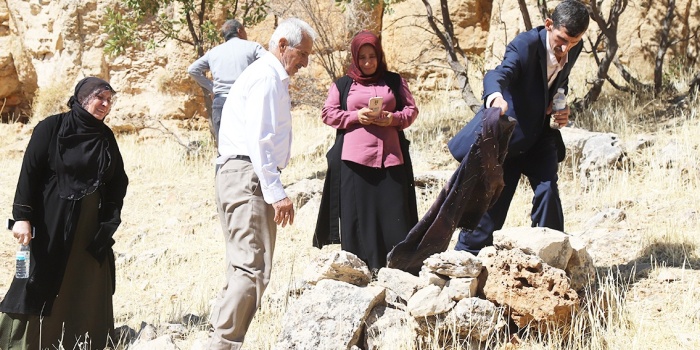 Şehit gerillaların mezarlarında ağıt