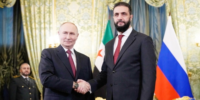 Vilademir Putin ve Ahmed El Şara (Colani) /foto:AFP