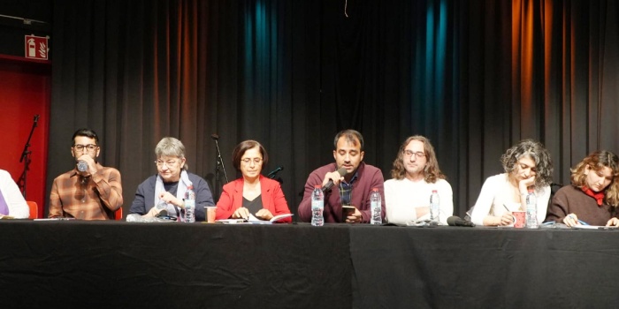 Dayanışma'nın Sesi Derneği (Stimmen der Solidaritat)