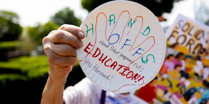 Gelir eşitsizliği protesto/foto:AFP