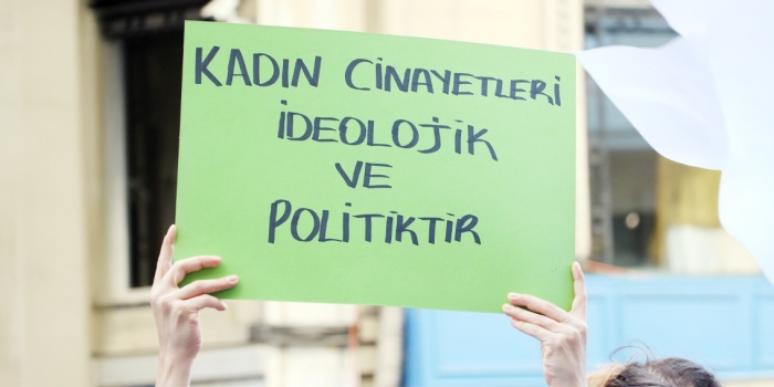 Kadın cinayetleri protesto