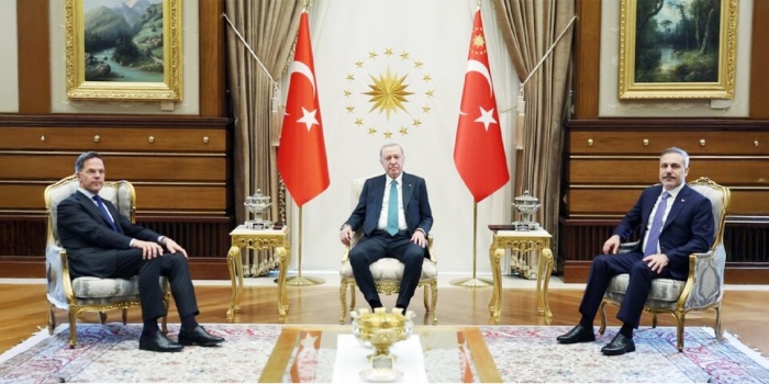 Mark Rutte, Recep Tayyip Erdoğan ve Hakan Fidan