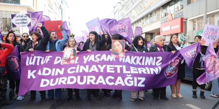 Kadın eylemleri/foto:Erdoğan ALAYUMAT