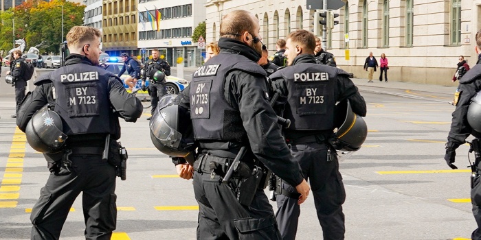 Alman polisi/foto:AFP
