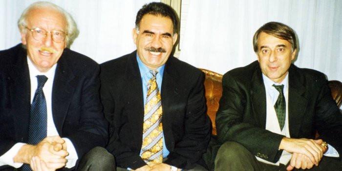 Solda Luigi Saraceni sağda Giuliano Pisapia