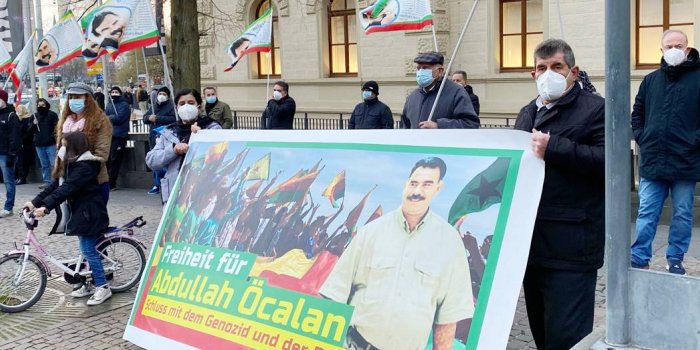 Den Haag'da Öcalan için eylem